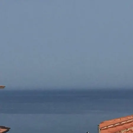 Nettuno Semesterbostad *